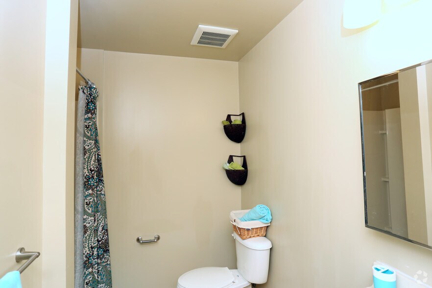 More Photos Of 30 W Biddle St, Baltimore Apartments For Lease