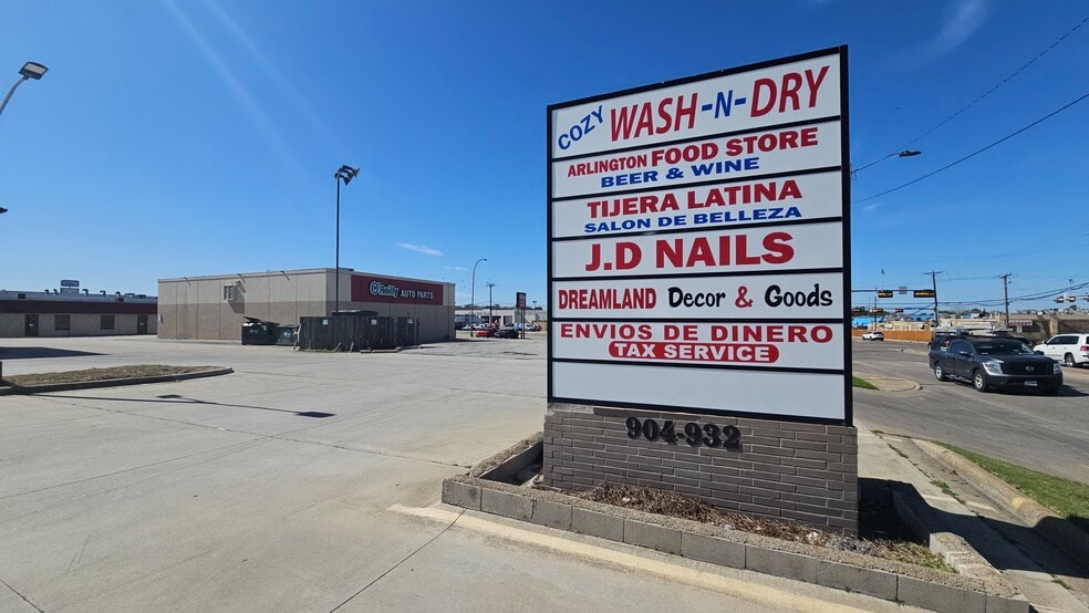 More Photos Of 904-932 E Arkansas Ln, Arlington Unknown For Lease