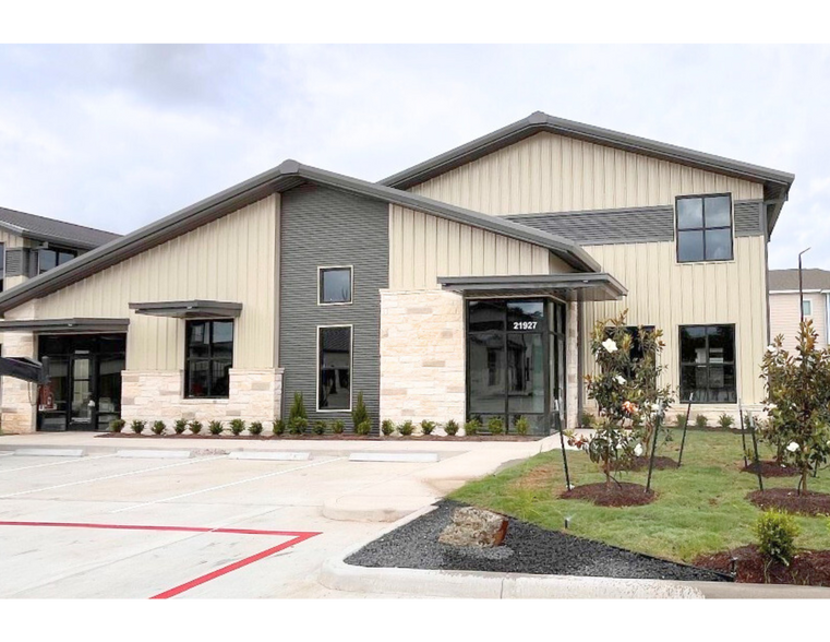 Primary Photo Of 21919 Gosling Rd, Spring Medical For Sale