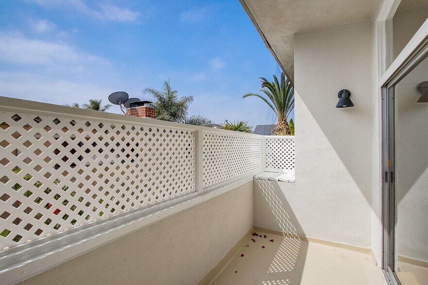 More Photos Of 3344 Keystone Ave, Los Angeles Apartments For Sale
