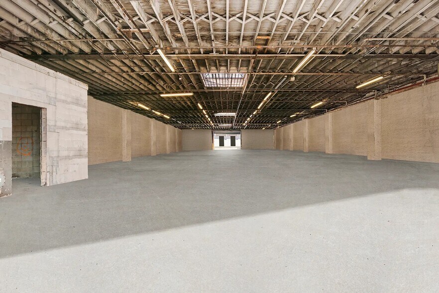 More Photos Of 262 Van Brunt St, Brooklyn Warehouse For Lease
