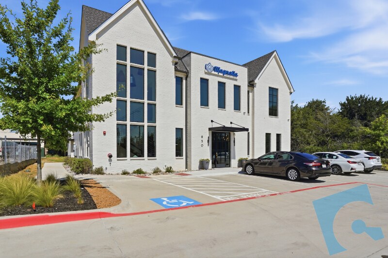 More Photos Of 860 S Village Center Dr, Southlake Office For Lease