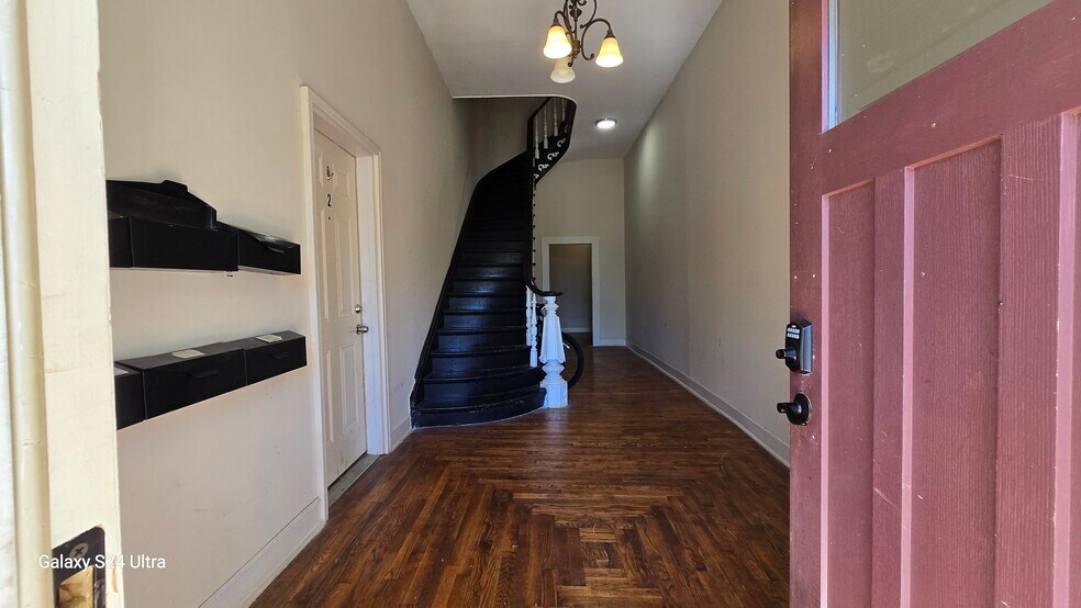 More Photos Of 311 Silver Pl, Knoxville Apartments For Sale