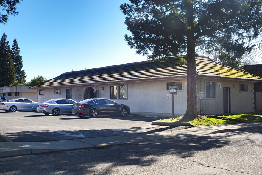 More Photos Of 874 Plumas St, Yuba City Office For Sale