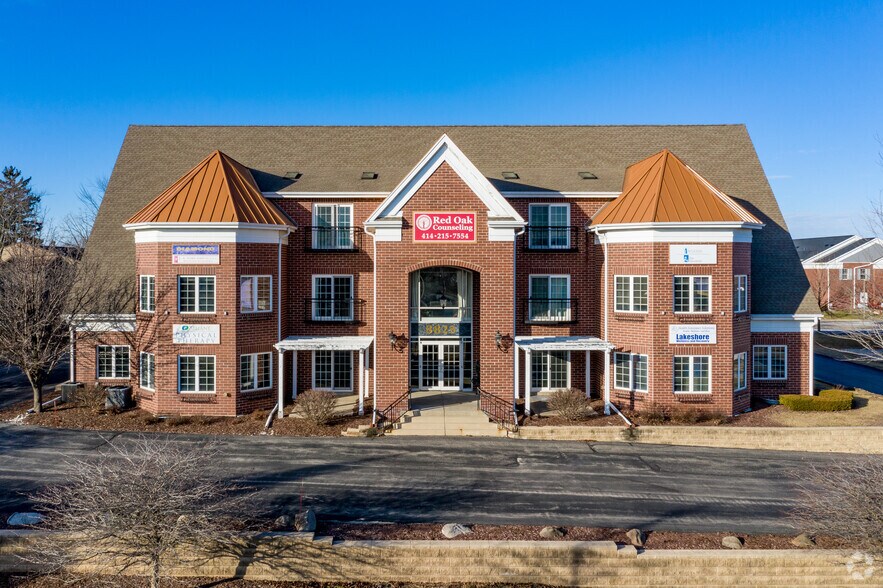 More Photos Of 8825 S Howell Ave, Oak Creek Office For Lease