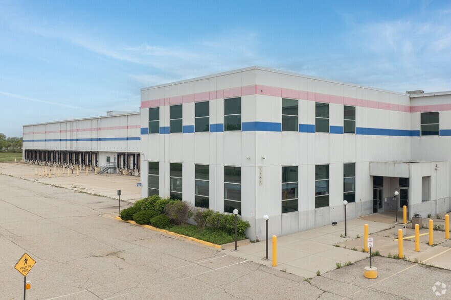 Primary Photo Of 1701 Technical Dr, Saint Johns Refrigeration Cold Storage For Sale