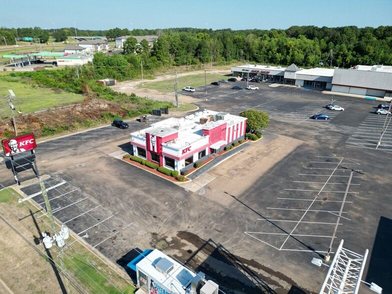 More Photos Of 3198 W Northside Dr, Jackson Fast Food For Sale