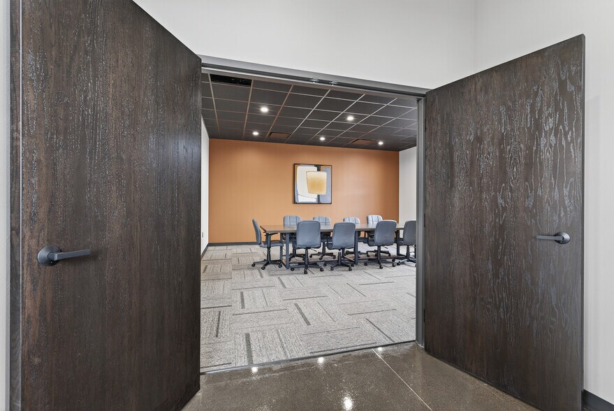 More Photos Of 7040 Kaeding Ln NE, Albertville Industrial For Sale