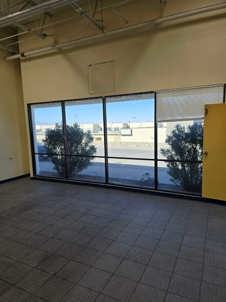 More Photos Of 11330 James Watt Dr, El Paso Showroom For Lease