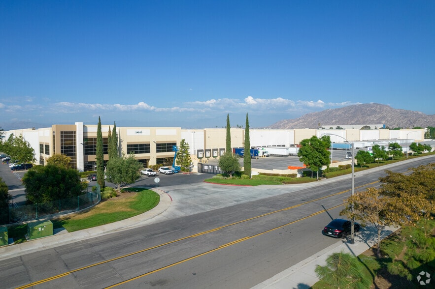 More Photos Of 24950 Grove View Rd, Moreno Valley Warehouse For Lease