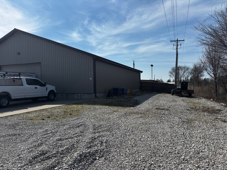 More Photos Of 1010 W Buchanan St, California Freestanding For Sale