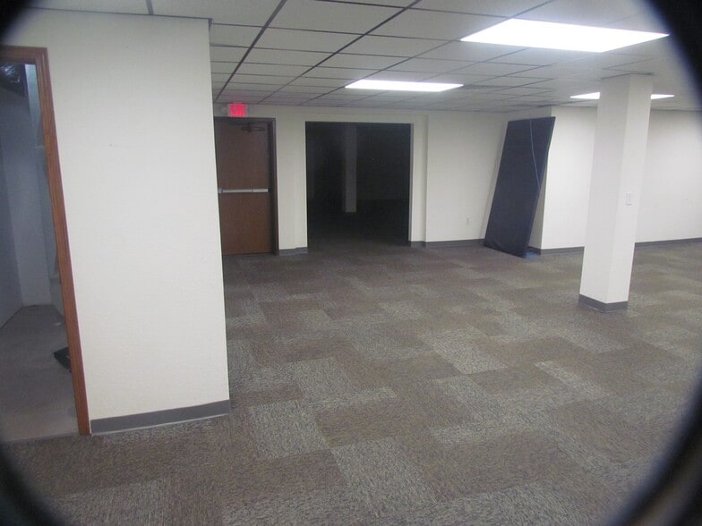 More Photos Of 1915 N 6th St, Wausau Office For Lease