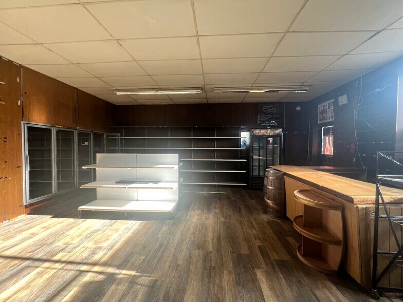 More Photos Of 176 Main St, Monroe Freestanding For Sale
