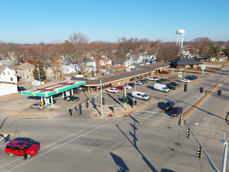More Photos Of 1612-1636 38th St, Rock Island Storefront For Sale