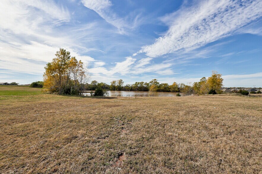 More Photos Of 301 W Tecumseh Rd, Norman Land For Sale