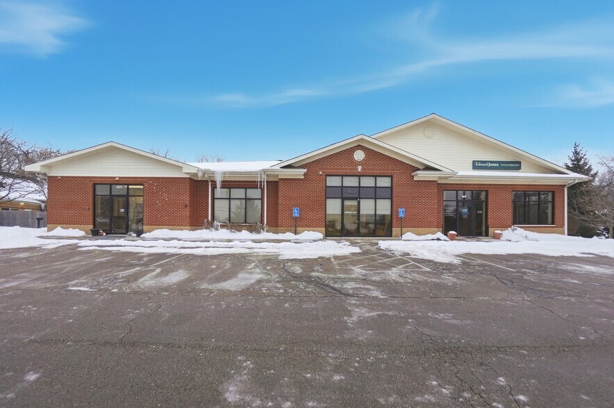 More Photos Of 9685-9725 Dayton Lebanon Pike, Dayton Storefront Retail Office For Sale
