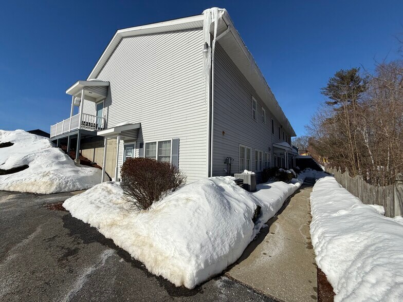 More Photos Of 694 Main St, Holden Office For Lease