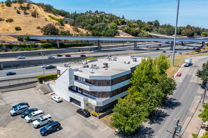 More Photos Of 1515 Oakland Blvd, Walnut Creek Office For Lease