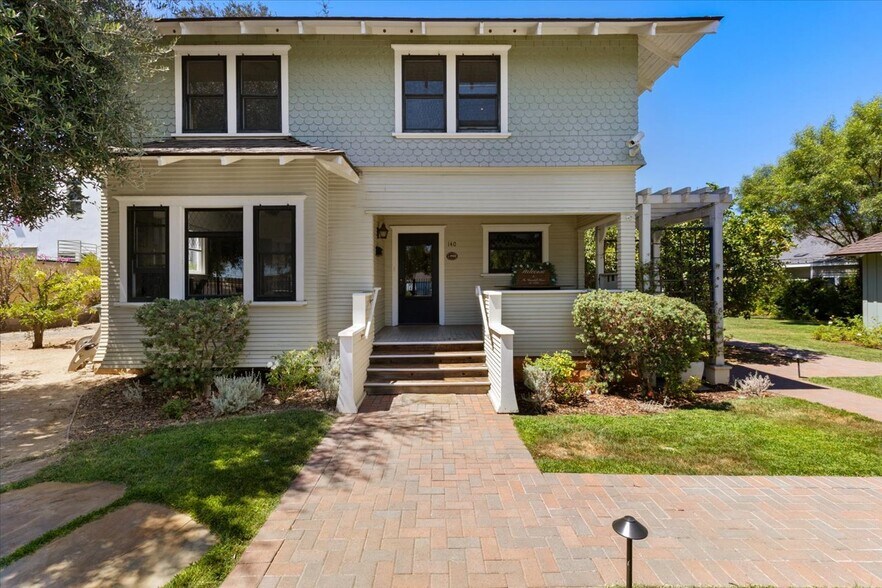 More Photos Of 140 W 136-38-40, Escondido Office For Sale