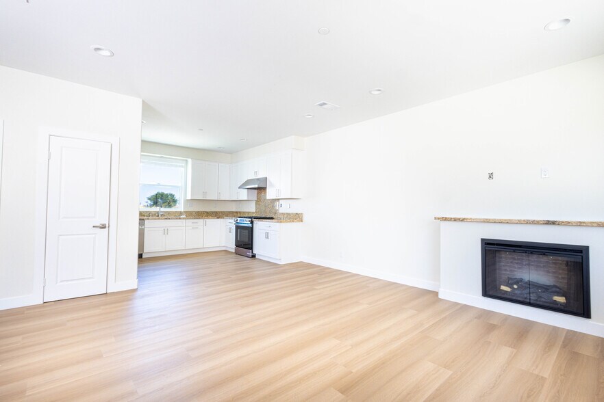 More Photos Of 1042 San Juan St, Tustin Apartments For Sale