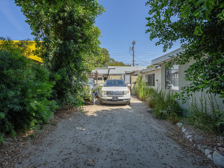More Photos Of 1817 W Burbank Blvd, Burbank Daycare Center For Sale