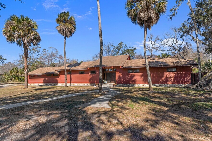 More Photos Of 8301 Congress St, Port Richey Flex For Sale