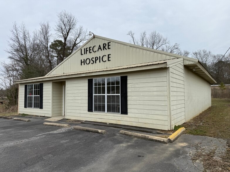 More Photos Of 21 Beech Grove Rd, Cullman General Retail For Sale