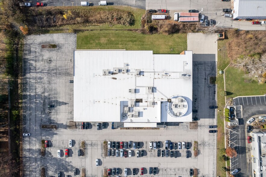 More Photos Of 2859 N Holland Sylvania Rd, Toledo Health Club For Sale