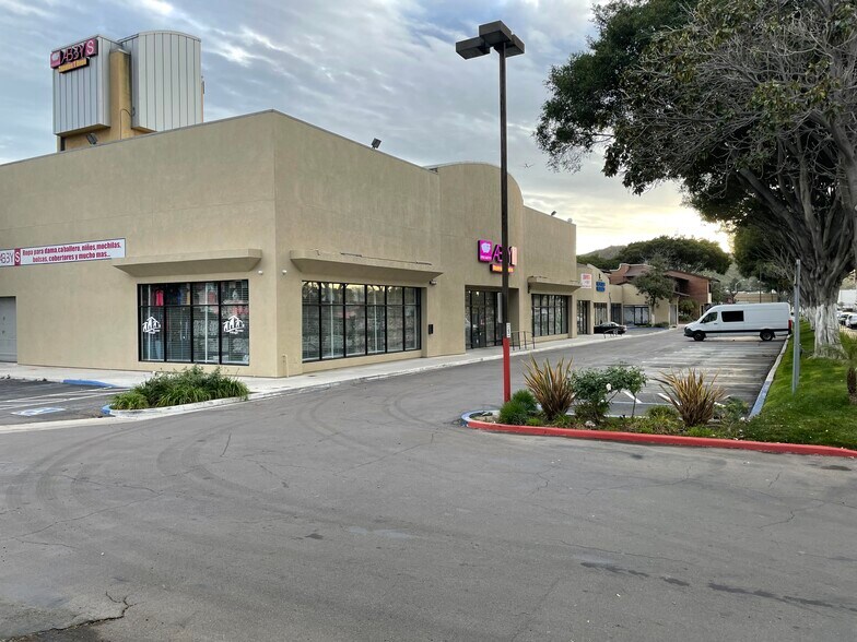 More Photos Of 4630 Border Village Rd, San Ysidro Office For Lease