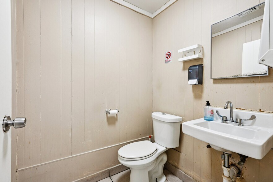 More Photos Of 99-105 Berkshire Ave, Paterson Office For Lease