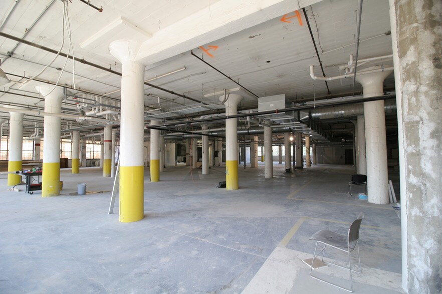 More Photos Of 102 W Superior St, Fort Wayne Apartments For Lease