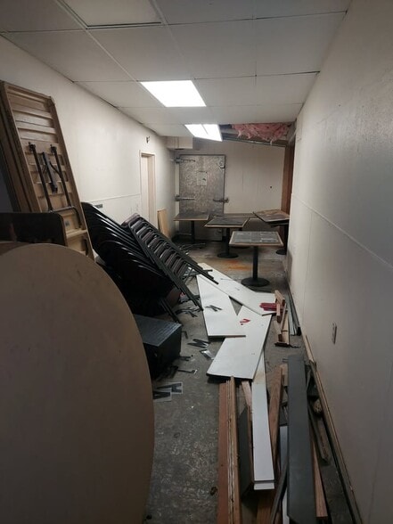 More Photos Of 141 N Main St, Smithfield General Retail For Lease