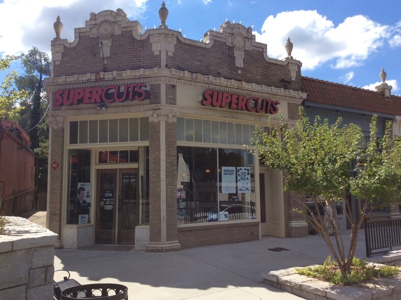 More Photos Of 1561-1583 N Decatur Rd, Atlanta Storefront For Sale