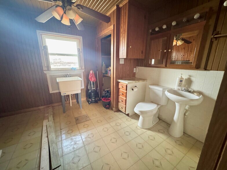 More Photos Of 1939 County Road 596, Nevada Land For Lease