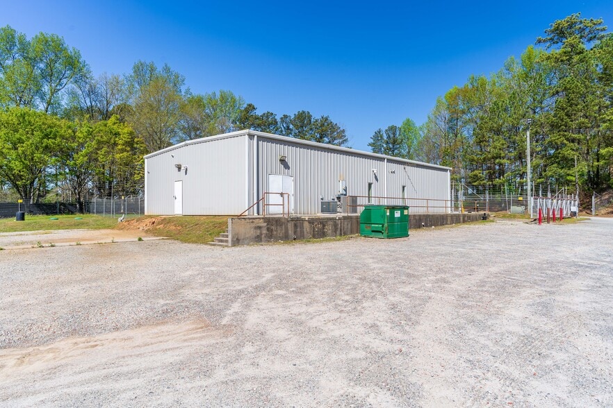 More Photos Of 4124 Tanners Church Rd, Ellenwood Truck Terminal For Lease