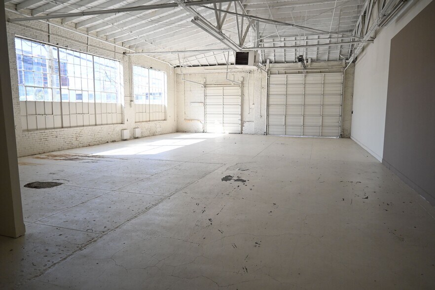 More Photos Of 611 28th St S, Birmingham Industrial For Lease