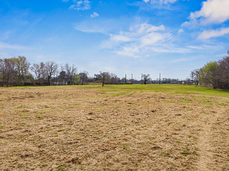 More Photos Of 2739 Westside, Pasadena Land For Sale