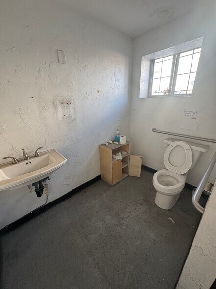 More Photos Of 1117-1121 Broadway, El Cajon Auto Repair For Sale