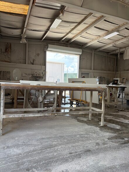 More Photos Of 7806 N Orange Blossom Trl, Orlando Contractor Storage Yard For Sale