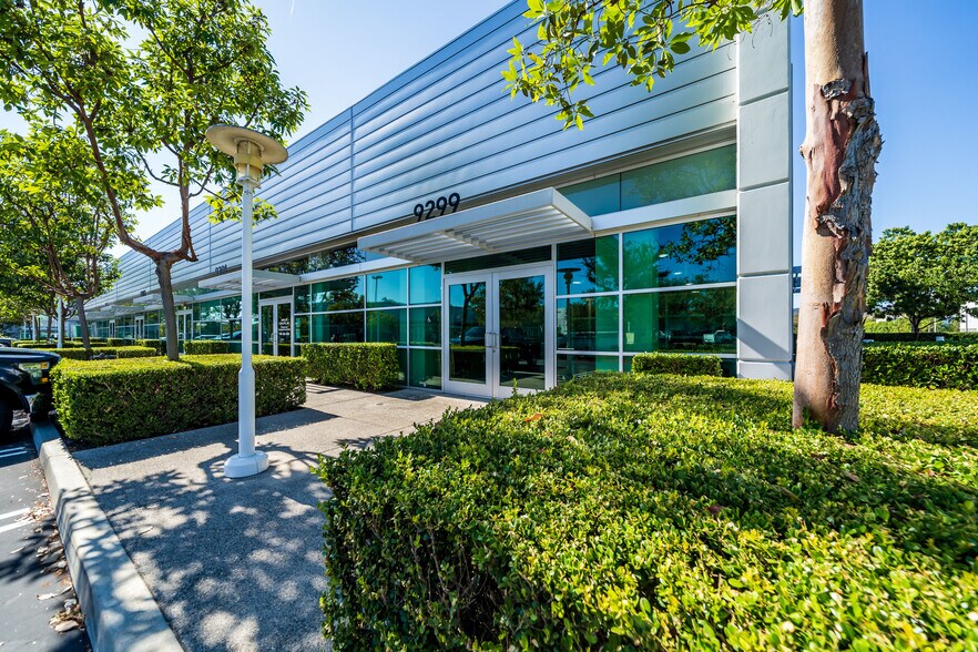 More Photos Of 9297-9311 Research Dr, Irvine Research And Development For Lease