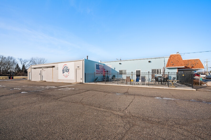 More Photos Of 2830 E Grand River Ave, Howell Lodge Meeting Hall For Sale