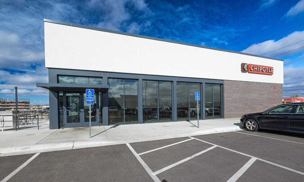 More Photos Of 15550 English Ave, Apple Valley General Retail For Sale