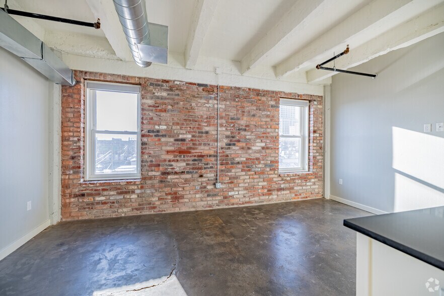 More Photos Of 310 E 1st St, Tulsa Apartments For Lease
