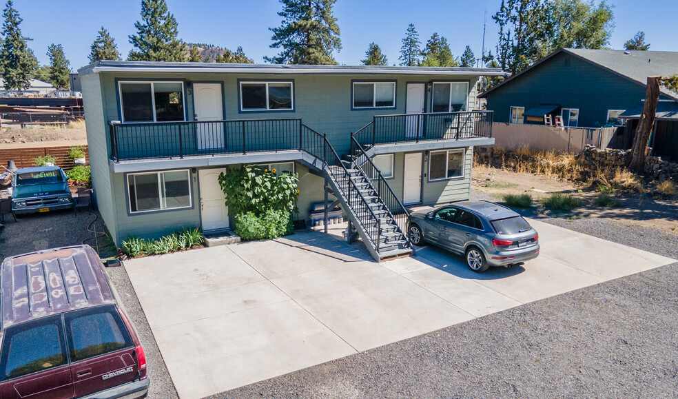 Primary Photo Of 404 SE Railroad St, Bend Apartments For Sale