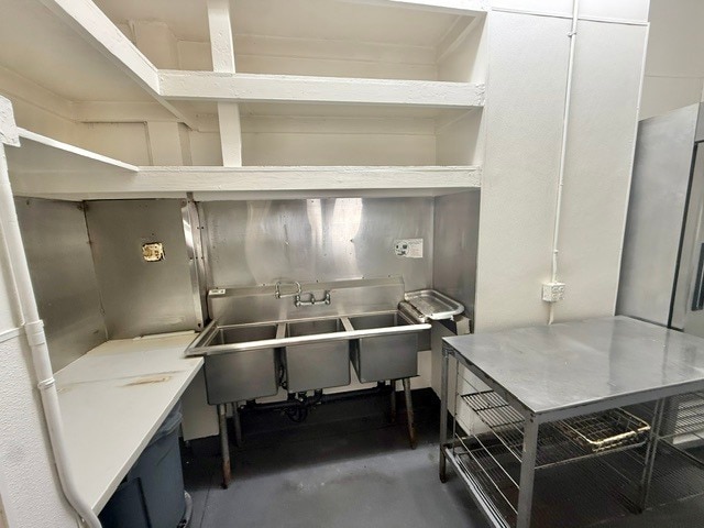 More Photos Of 3489 16th St, San Francisco Storefront Retail Residential For Lease