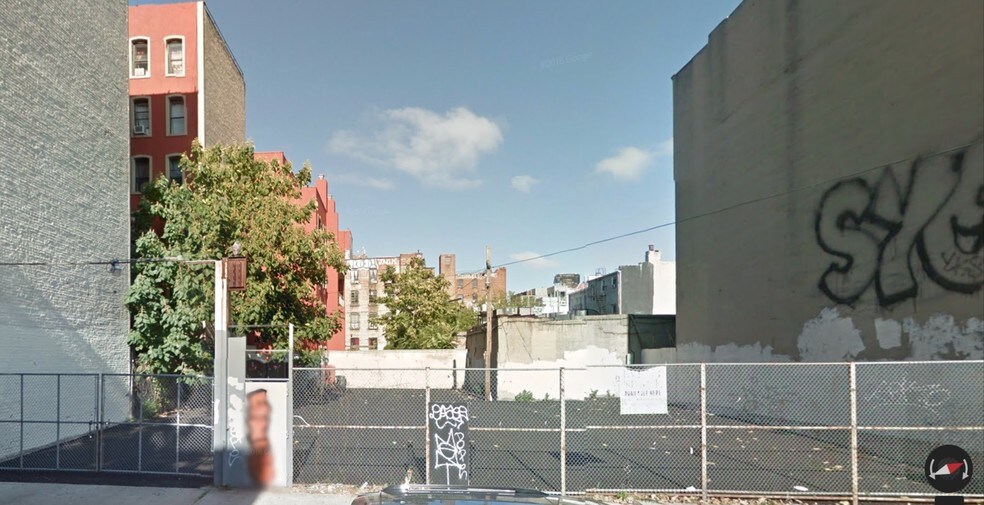 More Photos Of 90 Havemeyer St, Brooklyn Land For Lease