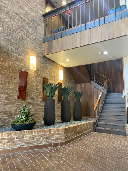 More Photos Of 1930 E Rosemeade Pky, Carrollton Office For Lease