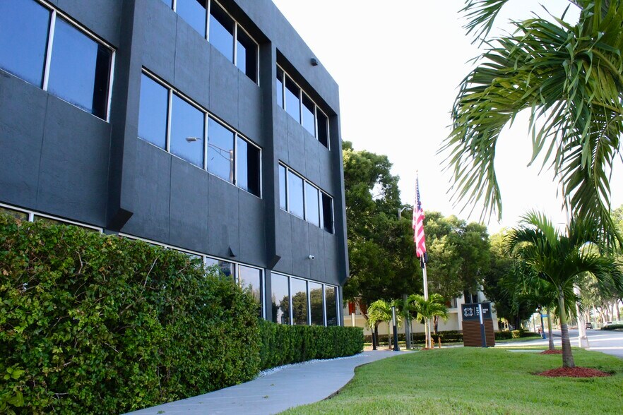 More Photos Of 4001 NW 97th Ave, Doral Coworking Space