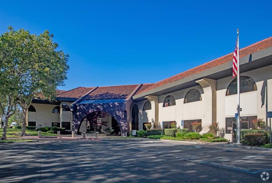 More Photos Of 1601 S De Anza Blvd, Cupertino Office For Lease