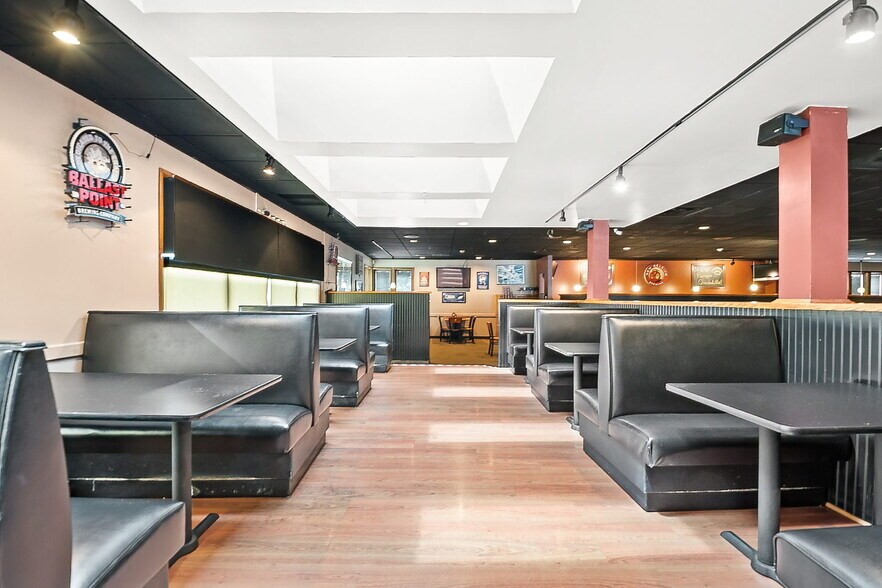 More Photos Of 380 Coal St, Wilkes Barre Freestanding For Lease